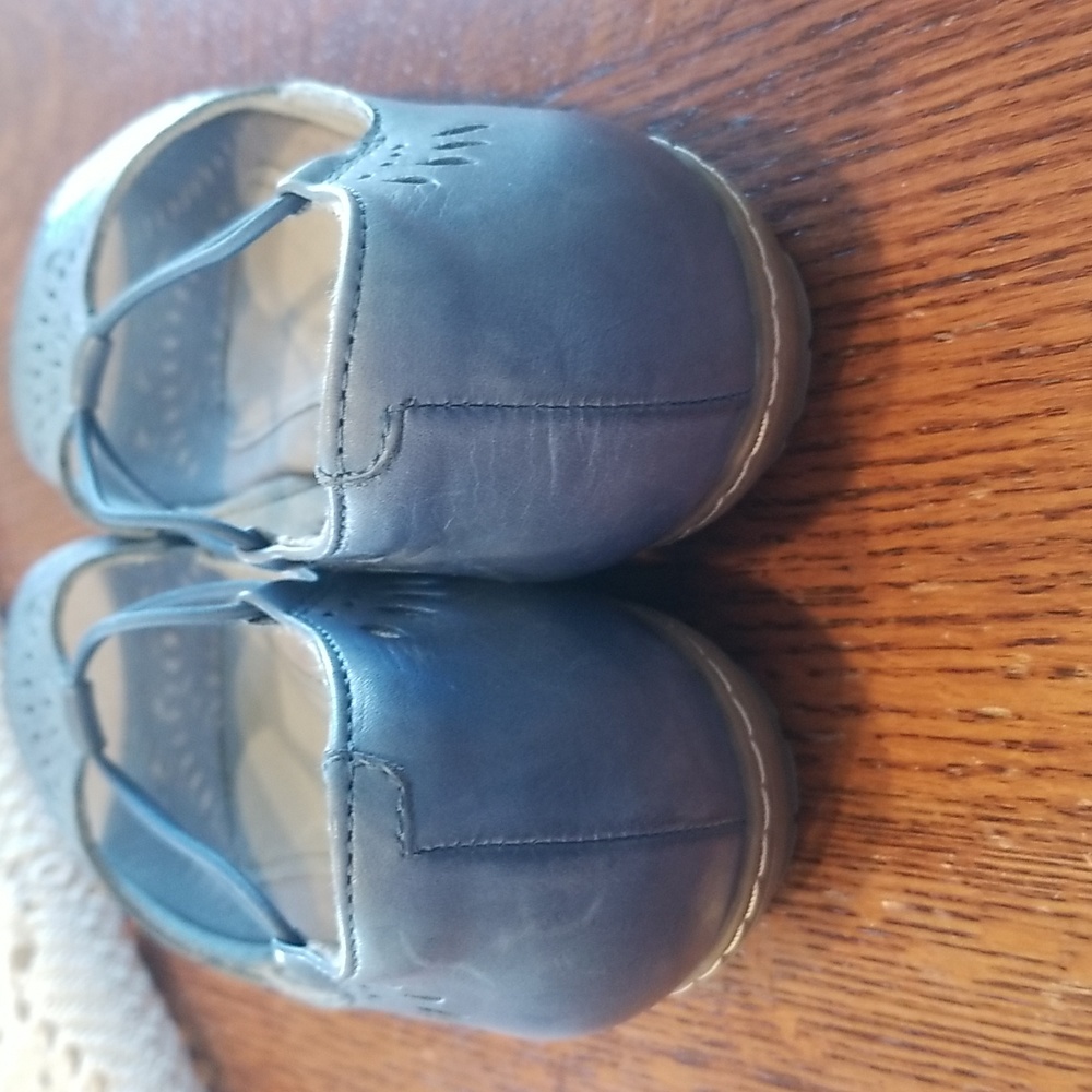 Earth shoes - Picture 4 of 8